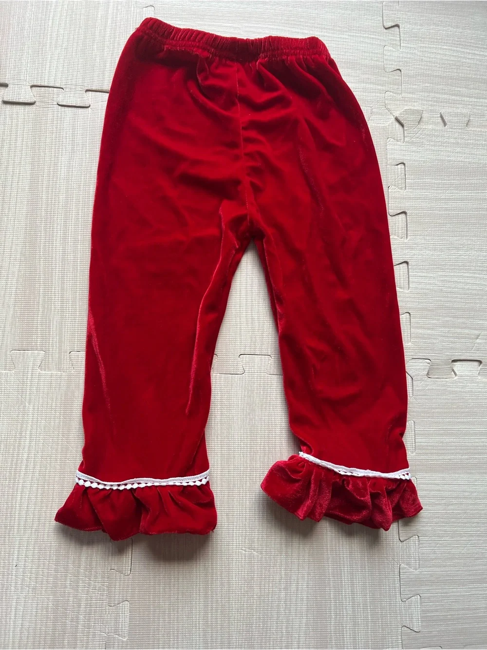 N/A adorable red